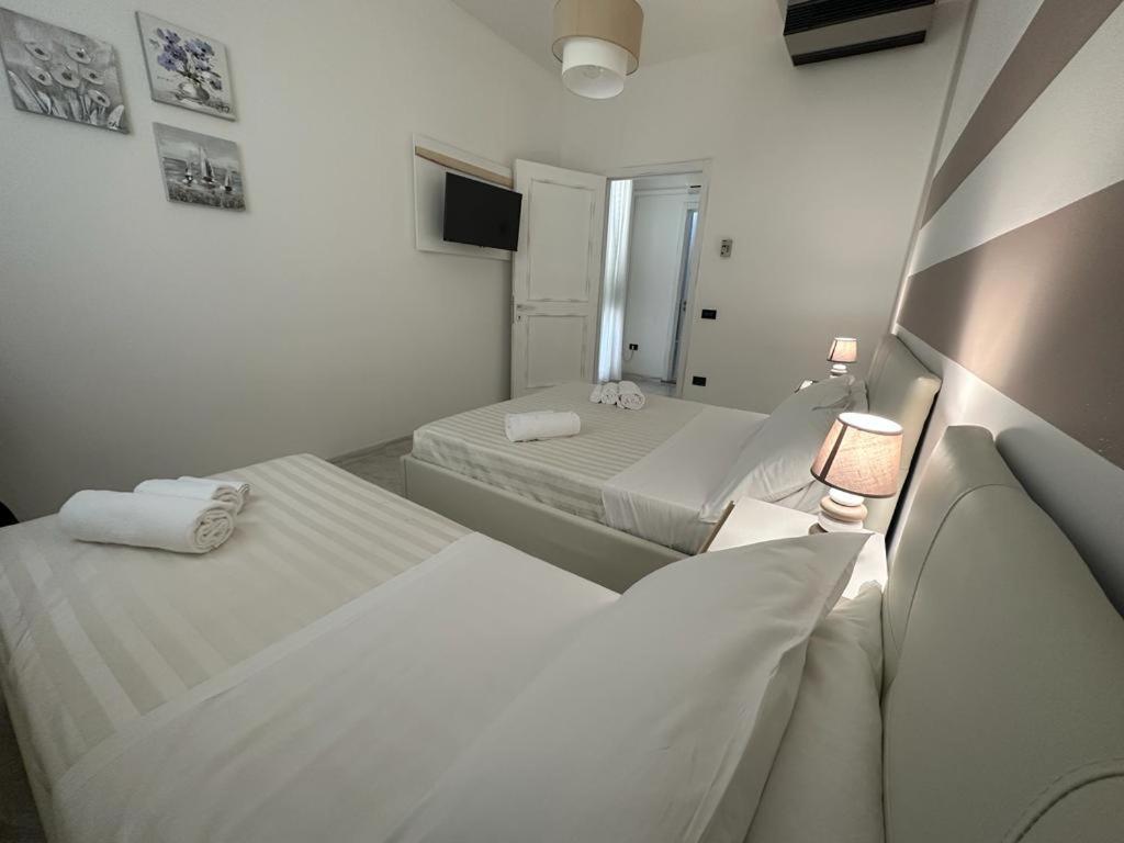 Porto Cesareo Hotel Bagian luar foto