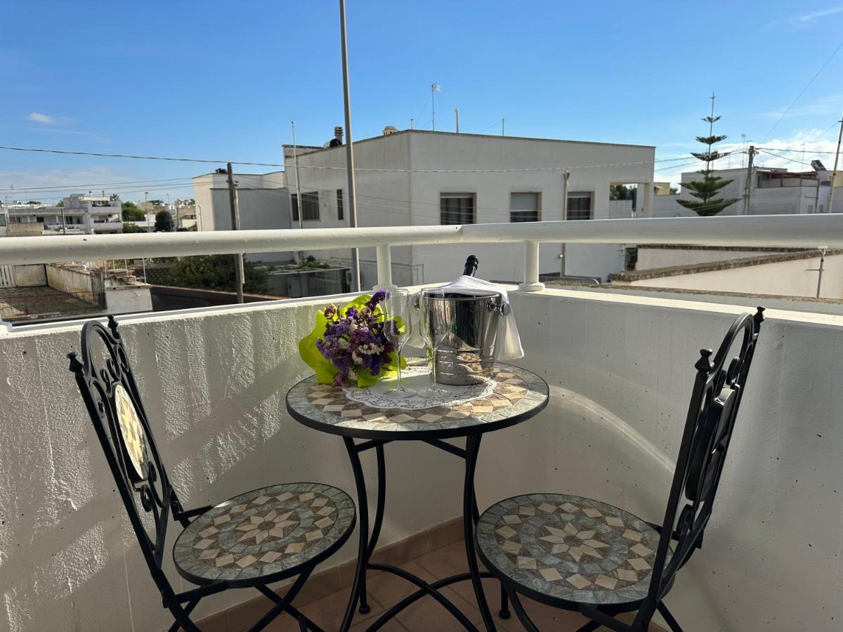 Porto Cesareo Hotel Bagian luar foto